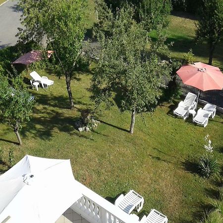 Guest House Surina App Surina'S Green Holiday Rupa Exterior photo